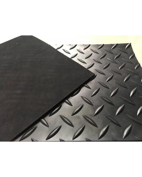 DIAMOND RUBBER FLOORING